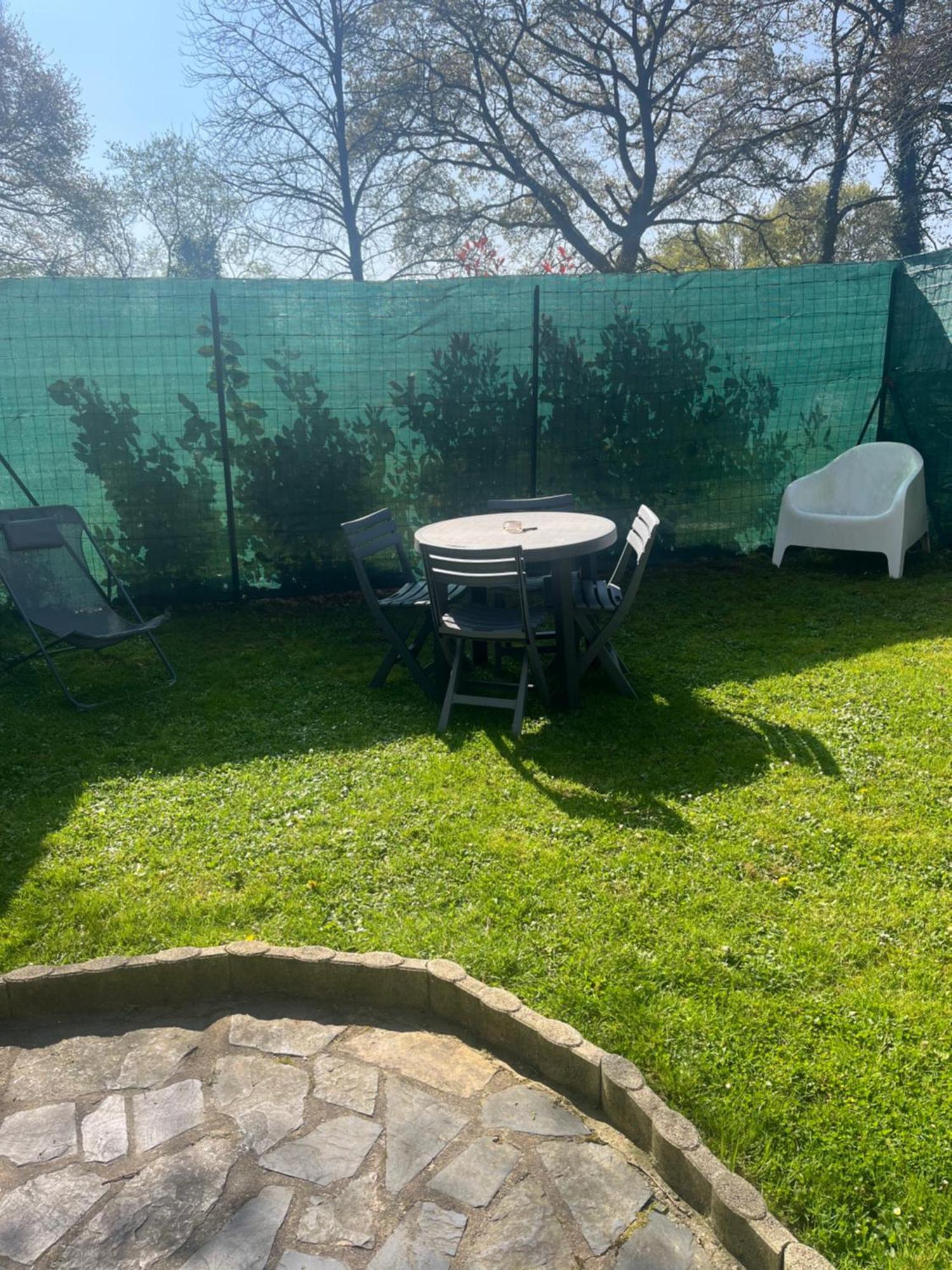 La Petite Maison De Kerguiniou Glomel Εξωτερικό φωτογραφία